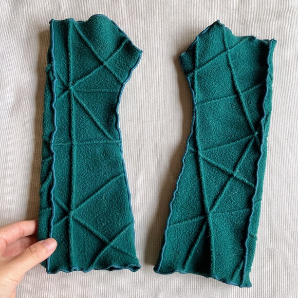 Vintage Green Felt Fingerless Gloves Wrist Warmers Arm Warmers 12” - Picture 2 of 11